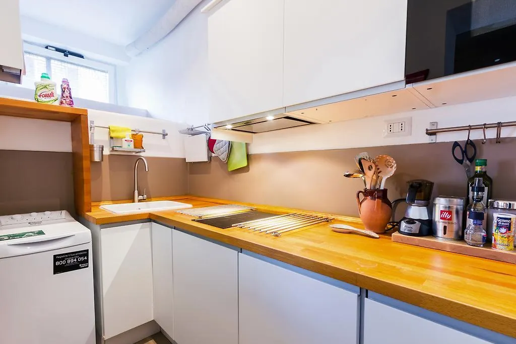La Scalea Di Trastevere Apartment Rome 0*,