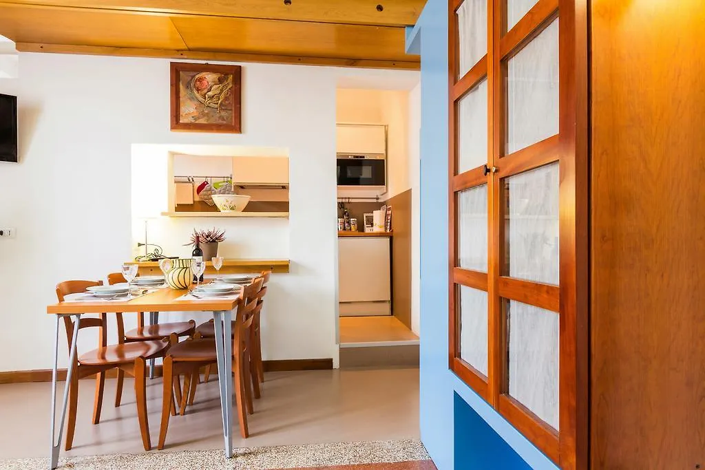 La Scalea Di Trastevere Apartment Rome 0*,